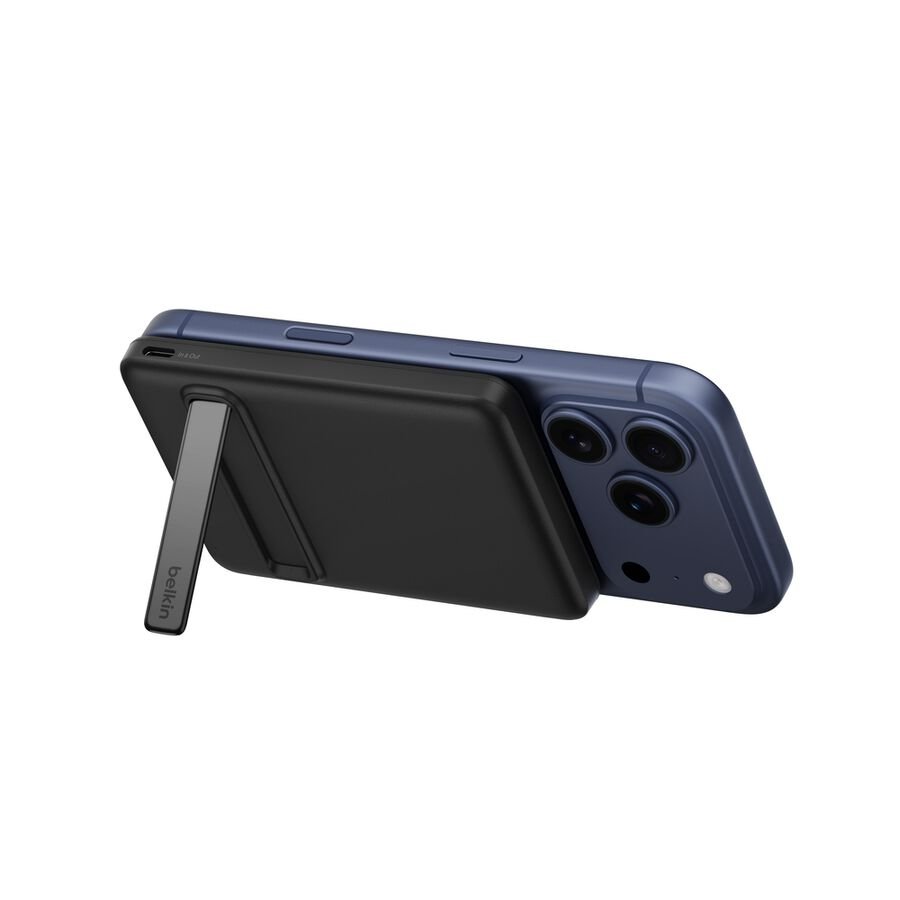 Belkin BoostCharge Slim 5K Magnetic Power Bank with Stand